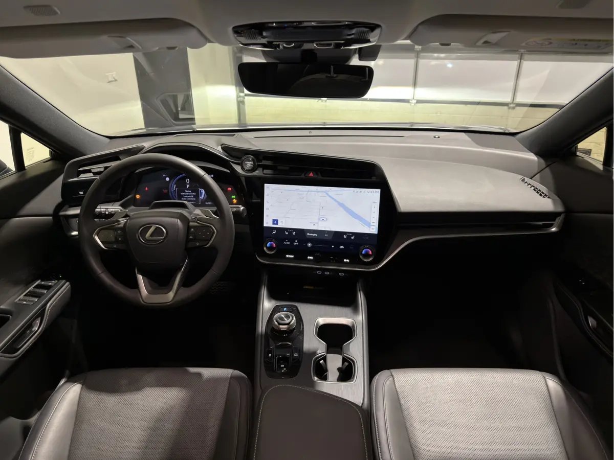 450e Executive Line 71 kWh | SOH 97,9 % | Leder interieur | Stoelen gekoeld & verwarmd | LMV 20"