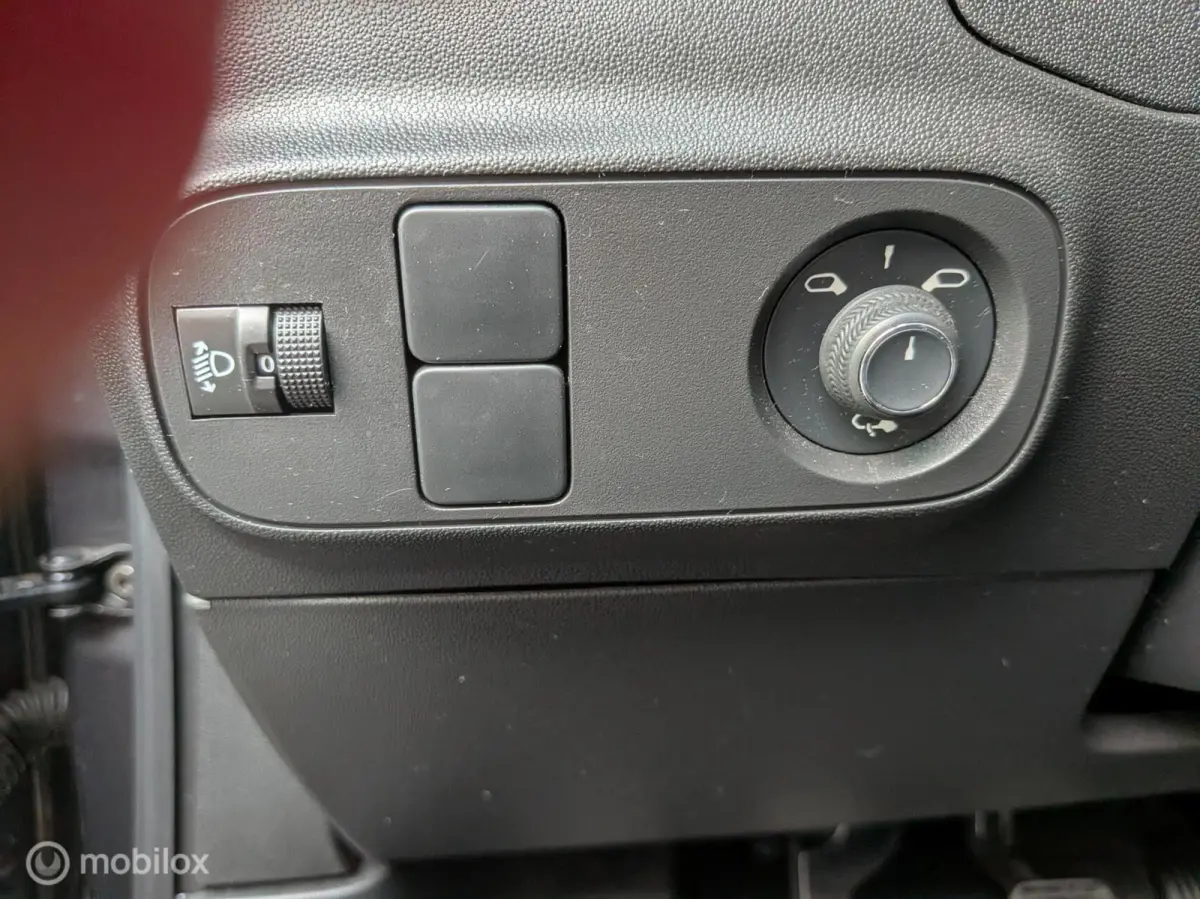 1.2 C-Series PureTech Shine Full-Led