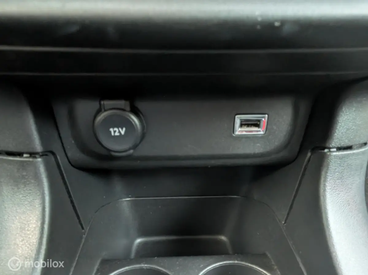 1.2 C-Series PureTech Shine Full-Led