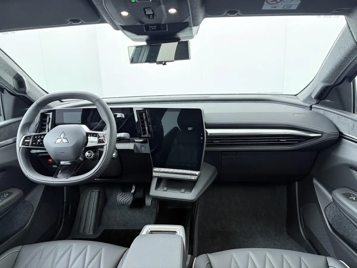 Instyle 87 kWh | €4.000,- Korting | 8 jaar garantie | Adaptieve Cruise | Stoelverwarming | Warmtepomp | 360° camera & sensoren | Lederen bekleding