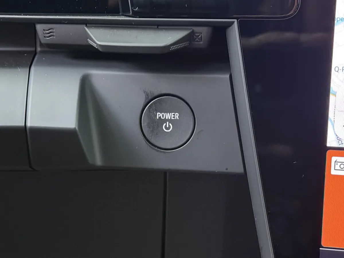 Instyle 87 kWh | €4.000,- Korting | 8 jaar garantie | Adaptieve Cruise | Stoelverwarming | Warmtepomp | 360° camera & sensoren | Lederen bekleding
