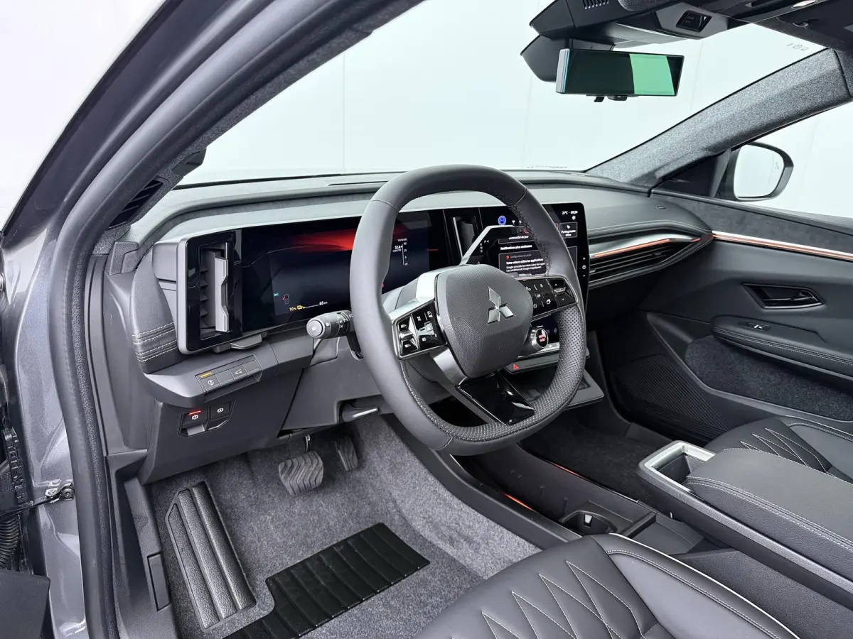Instyle 87 kWh | €4.000,- Korting | 8 jaar garantie | Adaptieve Cruise | Stoelverwarming | Warmtepomp | 360° camera & sensoren | Lederen bekleding