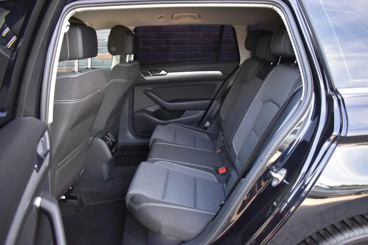 2.0 TDI VIRTUAL NAVI LMV SPORTSTOEL