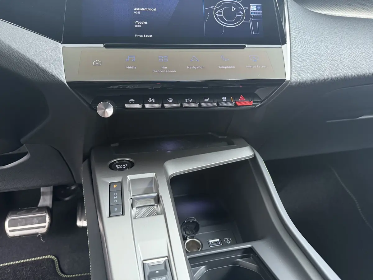 | Demo Deal | FULL OPTION | 1.6 Plug-in Hybrid 195 GT | Audio installatie | Dodehoek detectie | Matrix LED koplampen