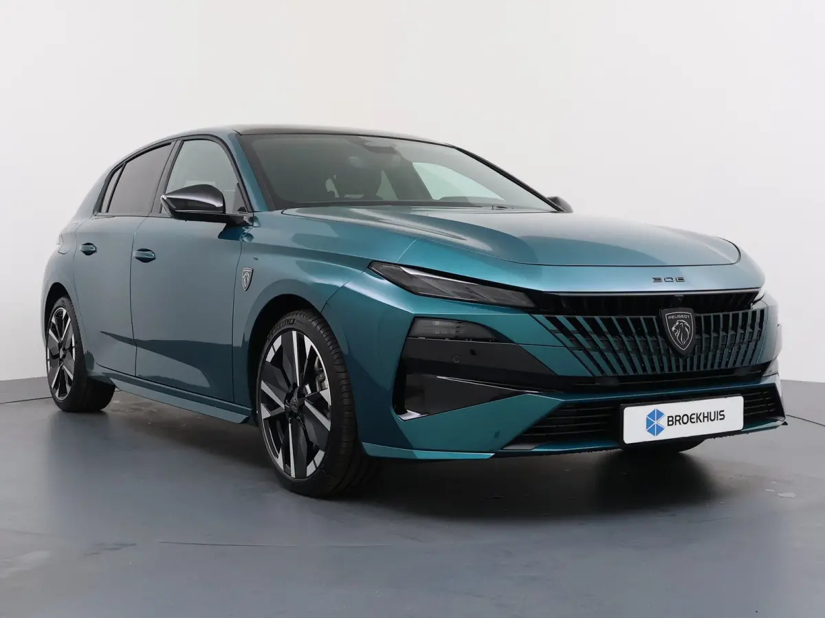 | Demo Deal | FULL OPTION | 1.6 Plug-in Hybrid 195 GT | Audio installatie | Dodehoek detectie | Matrix LED koplampen