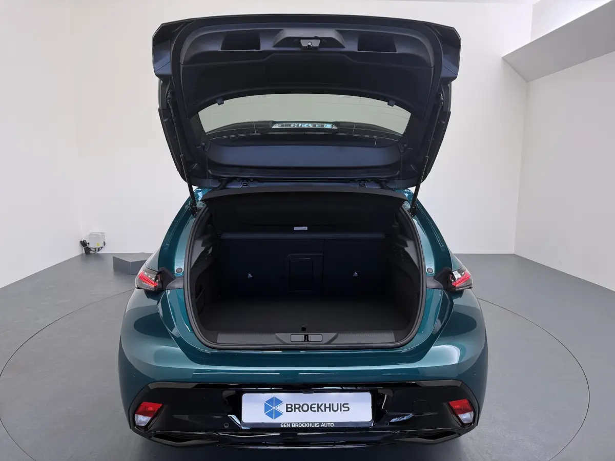 | Demo Deal | FULL OPTION | 1.6 Plug-in Hybrid 195 GT | Audio installatie | Dodehoek detectie | Matrix LED koplampen