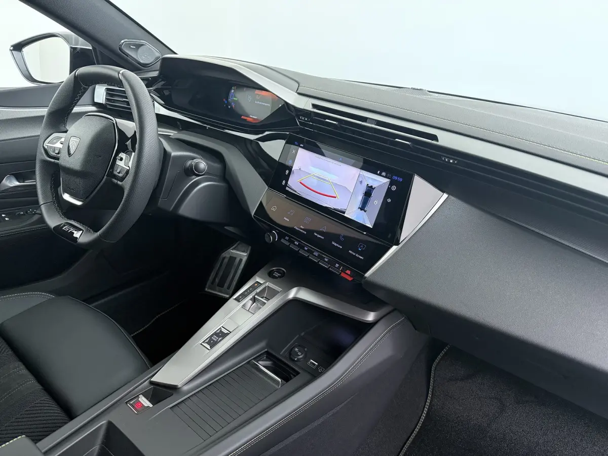 | Demo Deal | FULL OPTION | 1.6 Plug-in Hybrid 195 GT | Audio installatie | Dodehoek detectie | Matrix LED koplampen