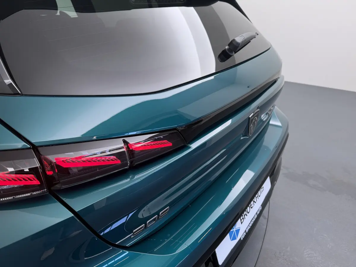 | Demo Deal | FULL OPTION | 1.6 Plug-in Hybrid 195 GT | Audio installatie | Dodehoek detectie | Matrix LED koplampen