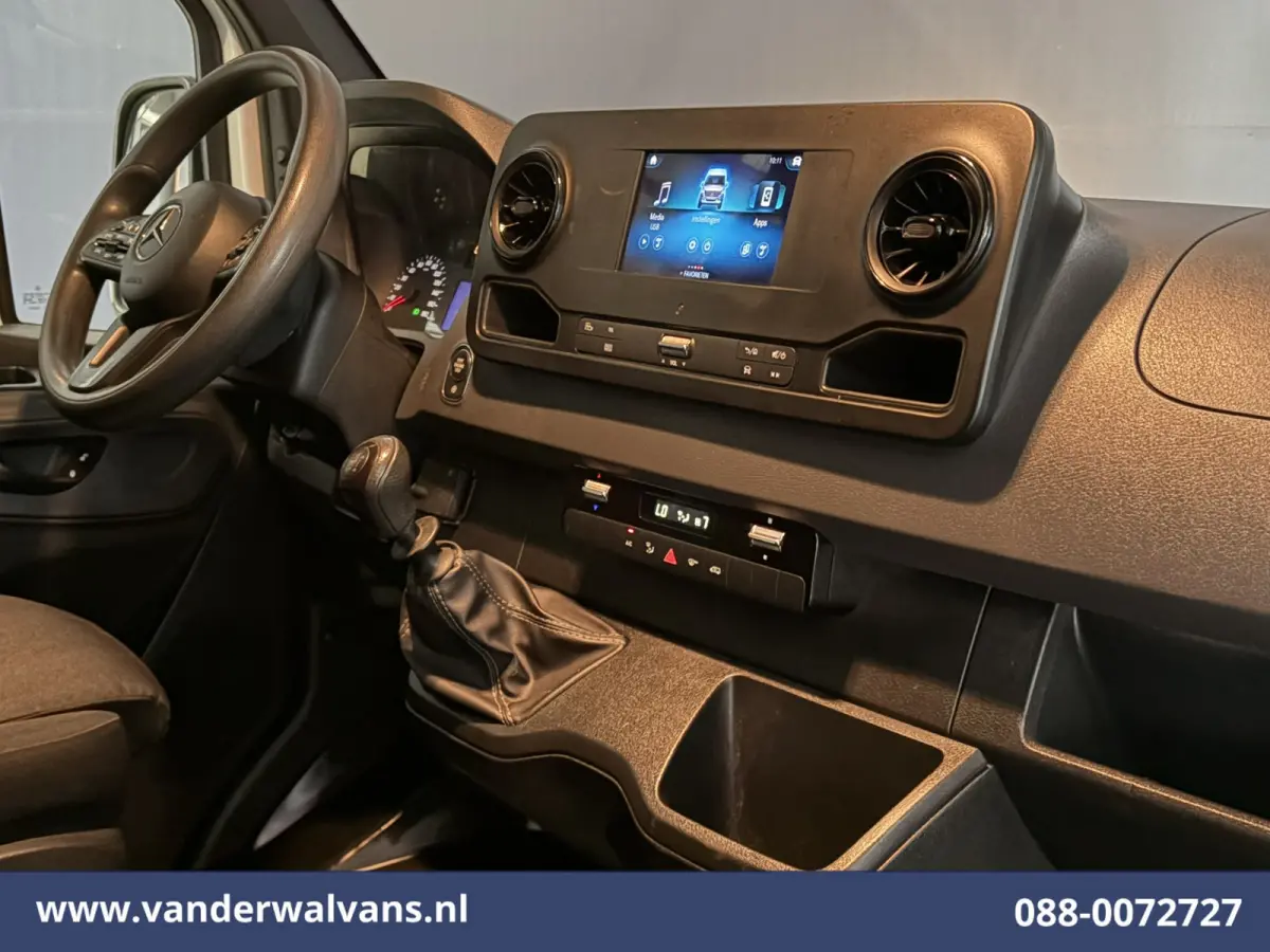 317 CDI 170pk 3500kg Trekhaak L2H2 Euro6 Airco | Camera | Apple Carplay | Cruisecontrol Android Auto, Parkeersensoren