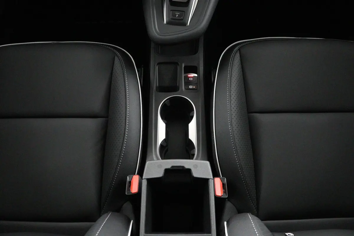 1.8 HEV Instyle | € 2.000 Korting | 360º Camera | Adaptive Cruise Control | Bekleding Leder | Climate Control | Elektrische Kofferklep | Elektrische Stoelen | Google Navigatie | Panoramad