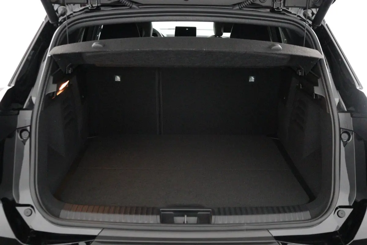 1.8 HEV Instyle | € 2.000 Korting | 360º Camera | Adaptive Cruise Control | Bekleding Leder | Climate Control | Elektrische Kofferklep | Elektrische Stoelen | Google Navigatie | Panoramad