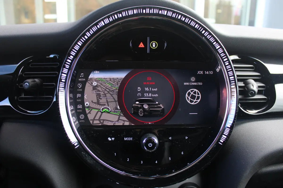 COOPER 1.5 136PK JOHN COOPER WORKS RESOLUTE ED. | AUTOMAAT | NAVIGATIE 8,8'' | DRAADLOOS APPLE CARPLAY | SFEERVERLICHTING | 17'' JCW VIJF DUBBELSPAAKS VELGEN IN GLOSS BLACK | JCW VOOR EN ACH