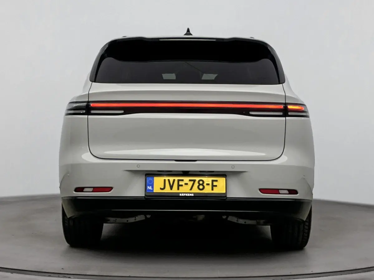 Design Hybrid 28.4 kWh | 1500 kg Trekgewicht | Panoramadak | 360 Camera | Navigatie | Stoel Verwarming / Ventilatie | Cruise Control Adaptief | 20 Inch Velgen