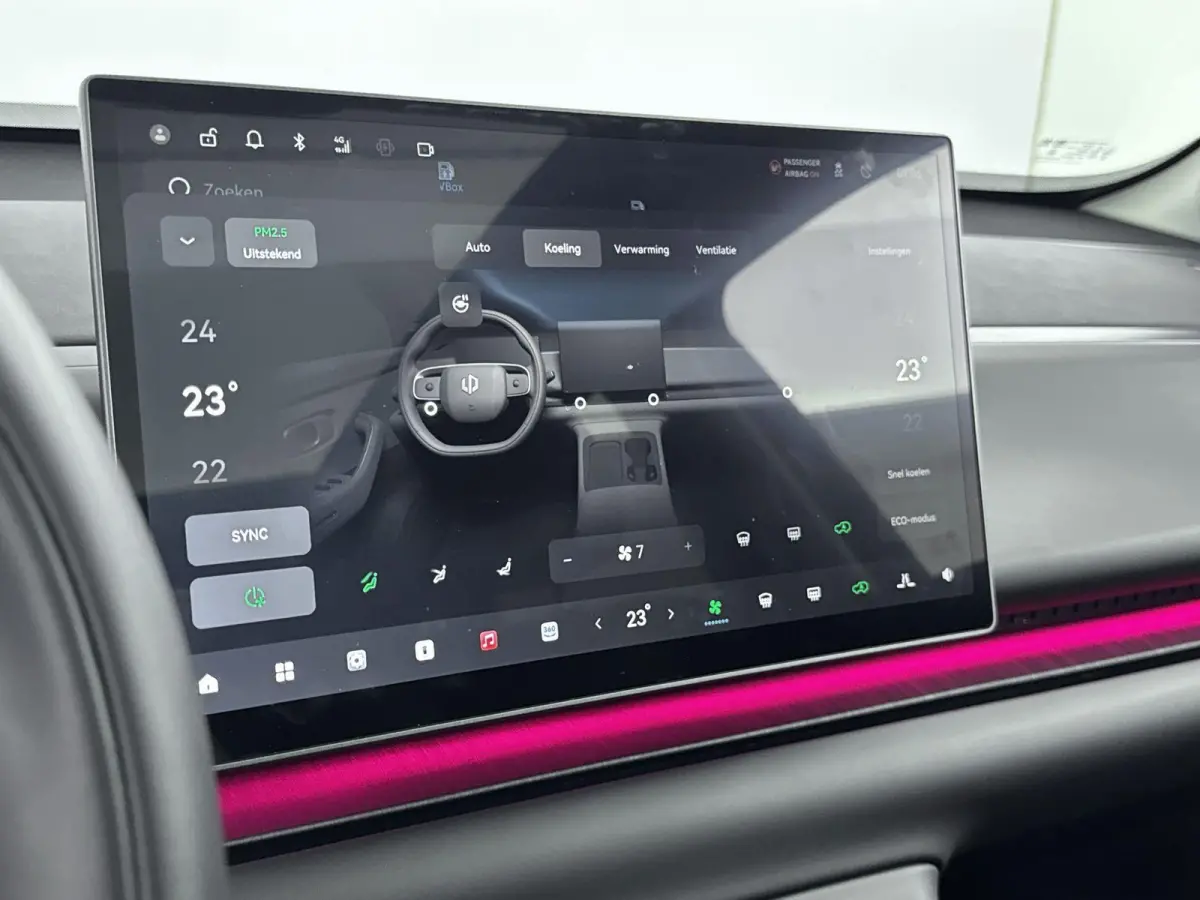 Design Hybrid 28.4 kWh | 1500 kg Trekgewicht | Panoramadak | 360 Camera | Navigatie | Stoel Verwarming / Ventilatie | Cruise Control Adaptief | 20 Inch Velgen