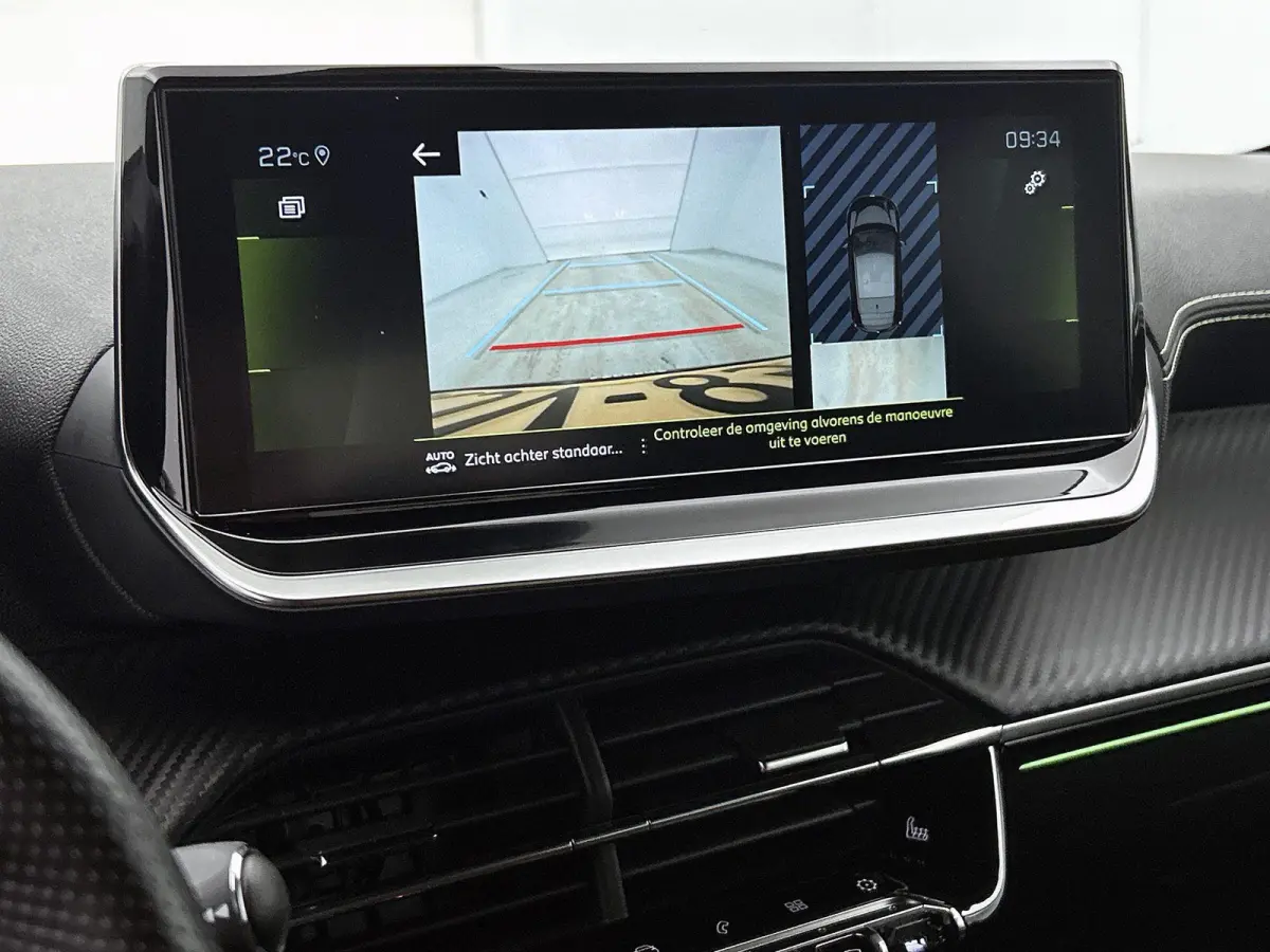 GT Pack 130pk Automaat | Navigatie | Achteruitrijcamera | Leder/Alcantara | Stoelverwarming | Full Led koplampen | Adaptieve Cruise Control | 3D Cockpit | Parkeersensoren v+a | Climate Contr