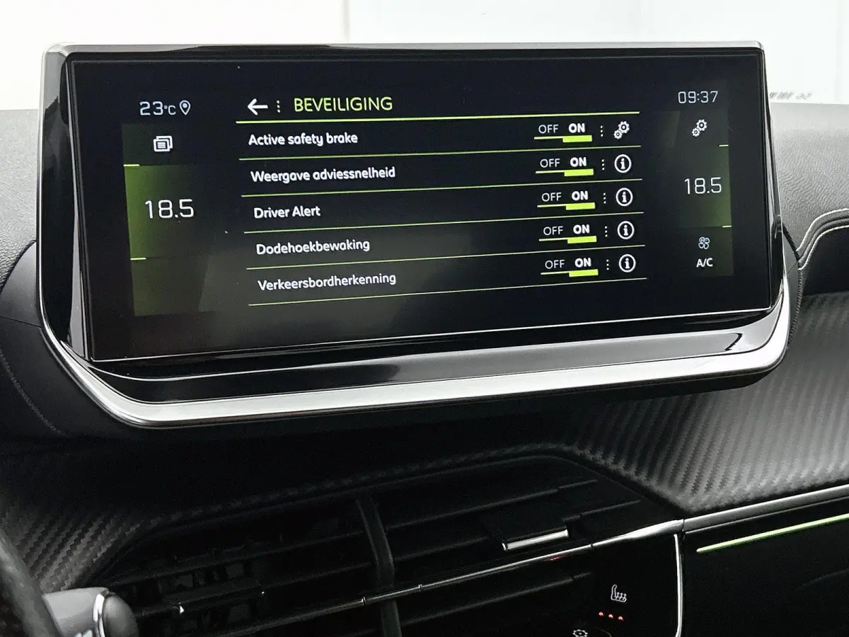 GT Pack 130pk Automaat | Navigatie | Achteruitrijcamera | Leder/Alcantara | Stoelverwarming | Full Led koplampen | Adaptieve Cruise Control | 3D Cockpit | Parkeersensoren v+a | Climate Contr