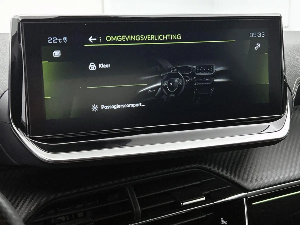 GT Pack 130pk Automaat | Navigatie | Achteruitrijcamera | Leder/Alcantara | Stoelverwarming | Full Led koplampen | Adaptieve Cruise Control | 3D Cockpit | Parkeersensoren v+a | Climate Contr