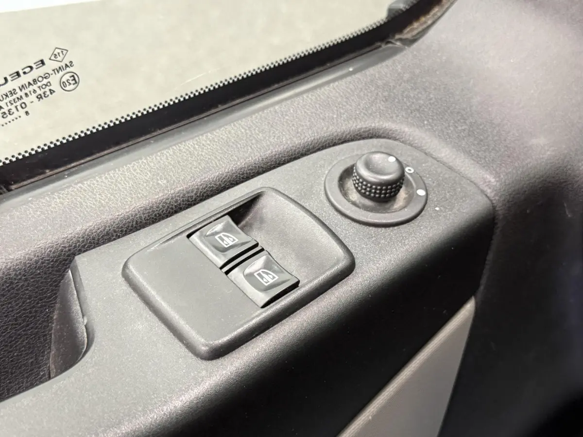 1.6 dCi T29 L2H1 Dubbele Cabine Comfort Energy Navigatie Bluetooth Airco