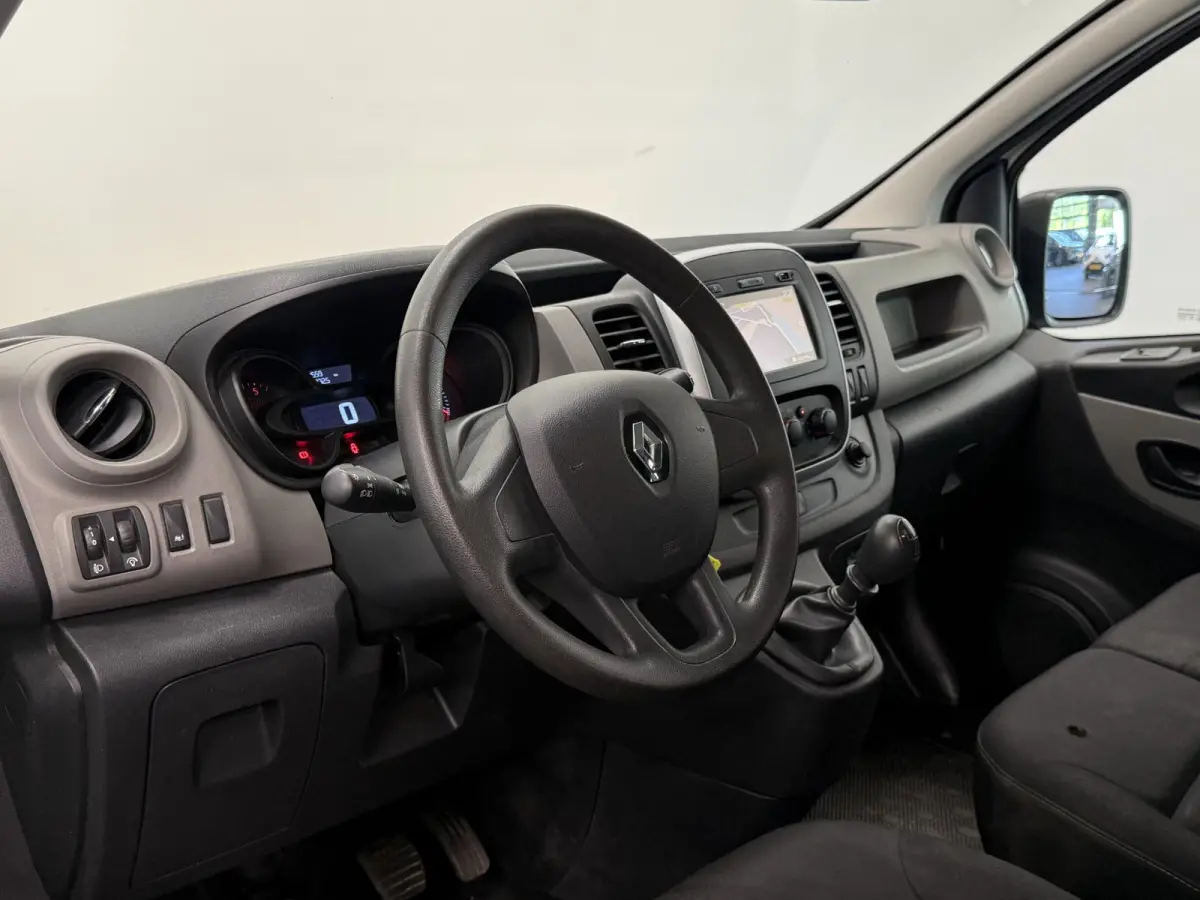 1.6 dCi T29 L2H1 Dubbele Cabine Comfort Energy Navigatie Bluetooth Airco