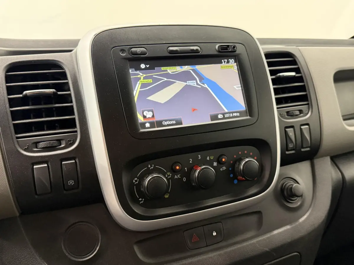 1.6 dCi T29 L2H1 Dubbele Cabine Comfort Energy Navigatie Bluetooth Airco