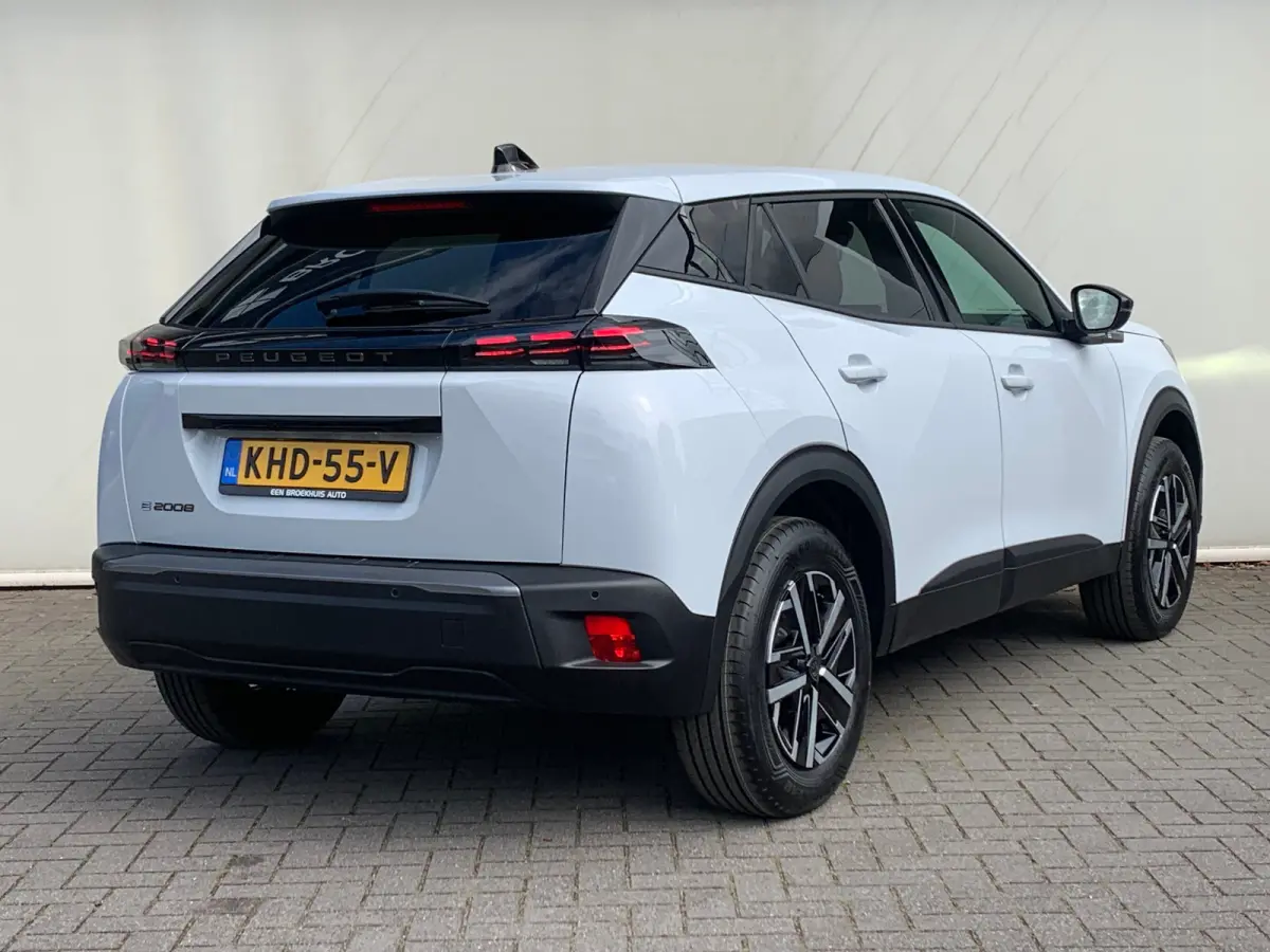 EV Style Avantage 54 kWh Airco | Camera | Cruise Control | DAB | LED | Navi | PDC Achter | 11 KwH |