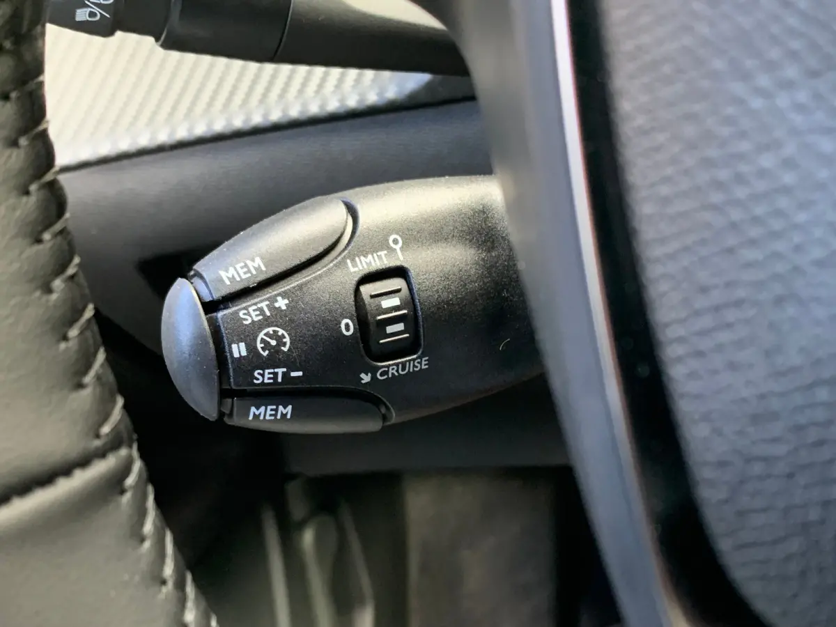 EV Style Avantage 54 kWh Airco | Camera | Cruise Control | DAB | LED | Navi | PDC Achter | 11 KwH |