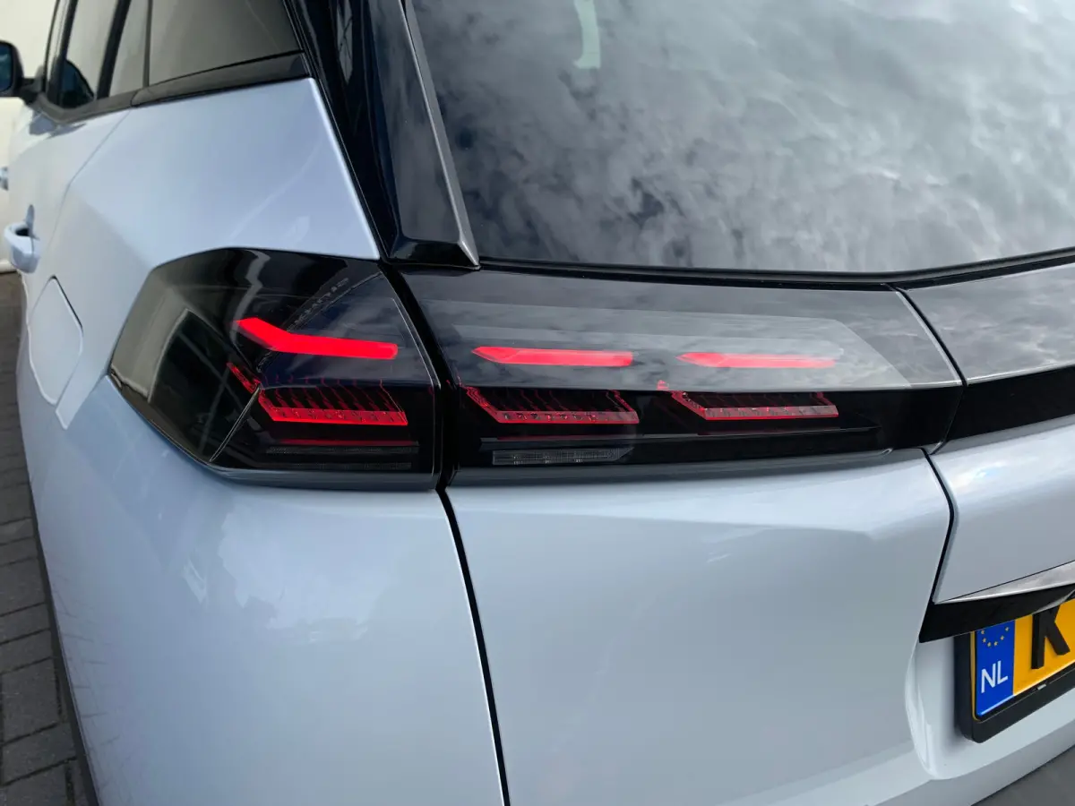 EV Style Avantage 54 kWh Airco | Camera | Cruise Control | DAB | LED | Navi | PDC Achter | 11 KwH |