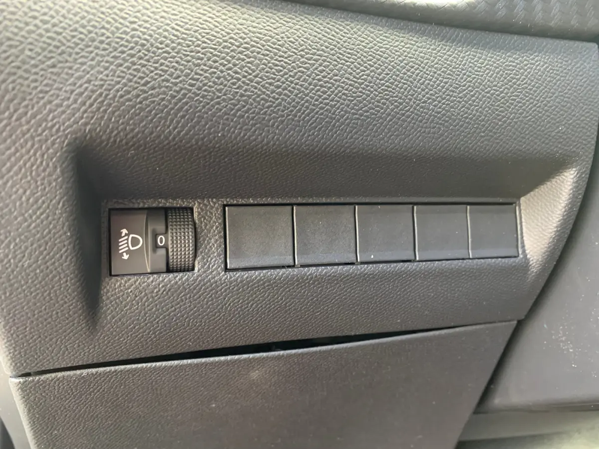 EV Style Avantage 54 kWh Airco | Camera | Cruise Control | DAB | LED | Navi | PDC Achter | 11 KwH |