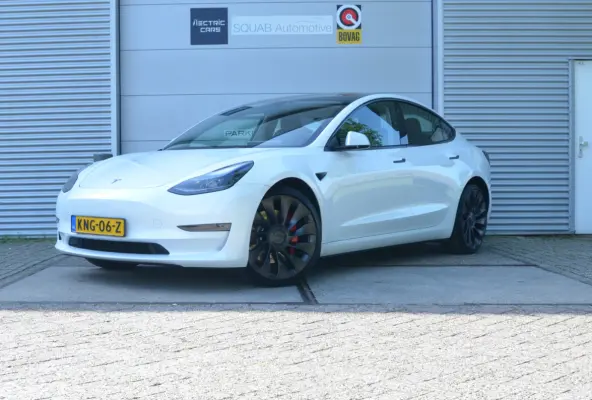 Performance AWD 75 kWh Enhanced AutoPilot3.0+FSD (twv 7.500,-)