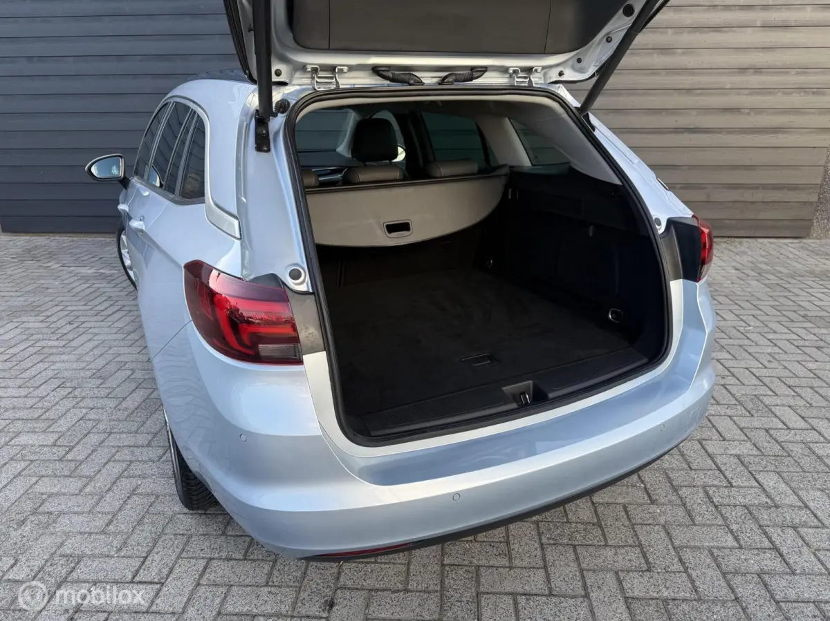 1.0 Turbo Business Navi+/Clima/LED/PDC