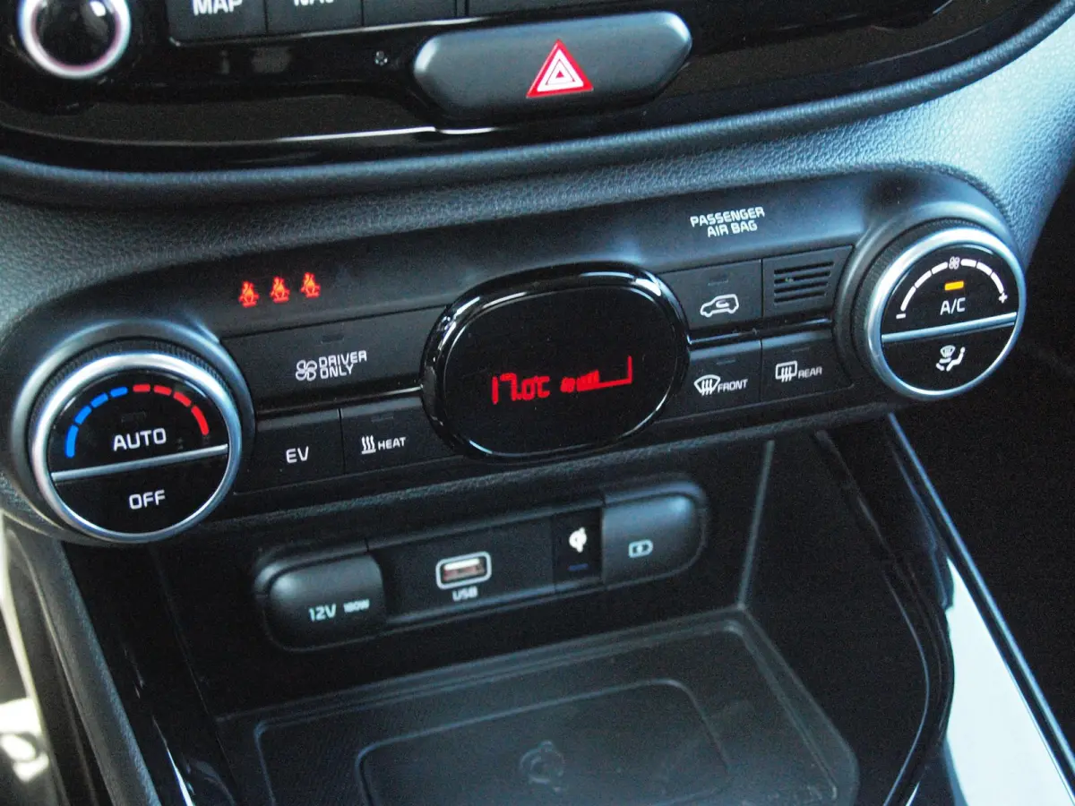 ExecutiveLine 64 kWh | Camera | Trekhaak | Harman Kardon | Head-Up Display | Apple Carplay |