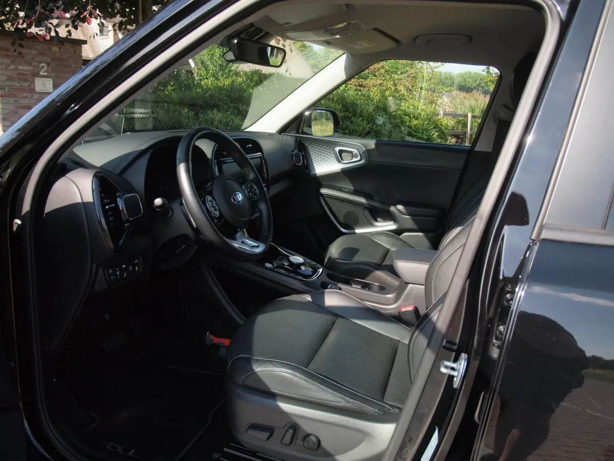 ExecutiveLine 64 kWh | Camera | Trekhaak | Harman Kardon | Head-Up Display | Apple Carplay |