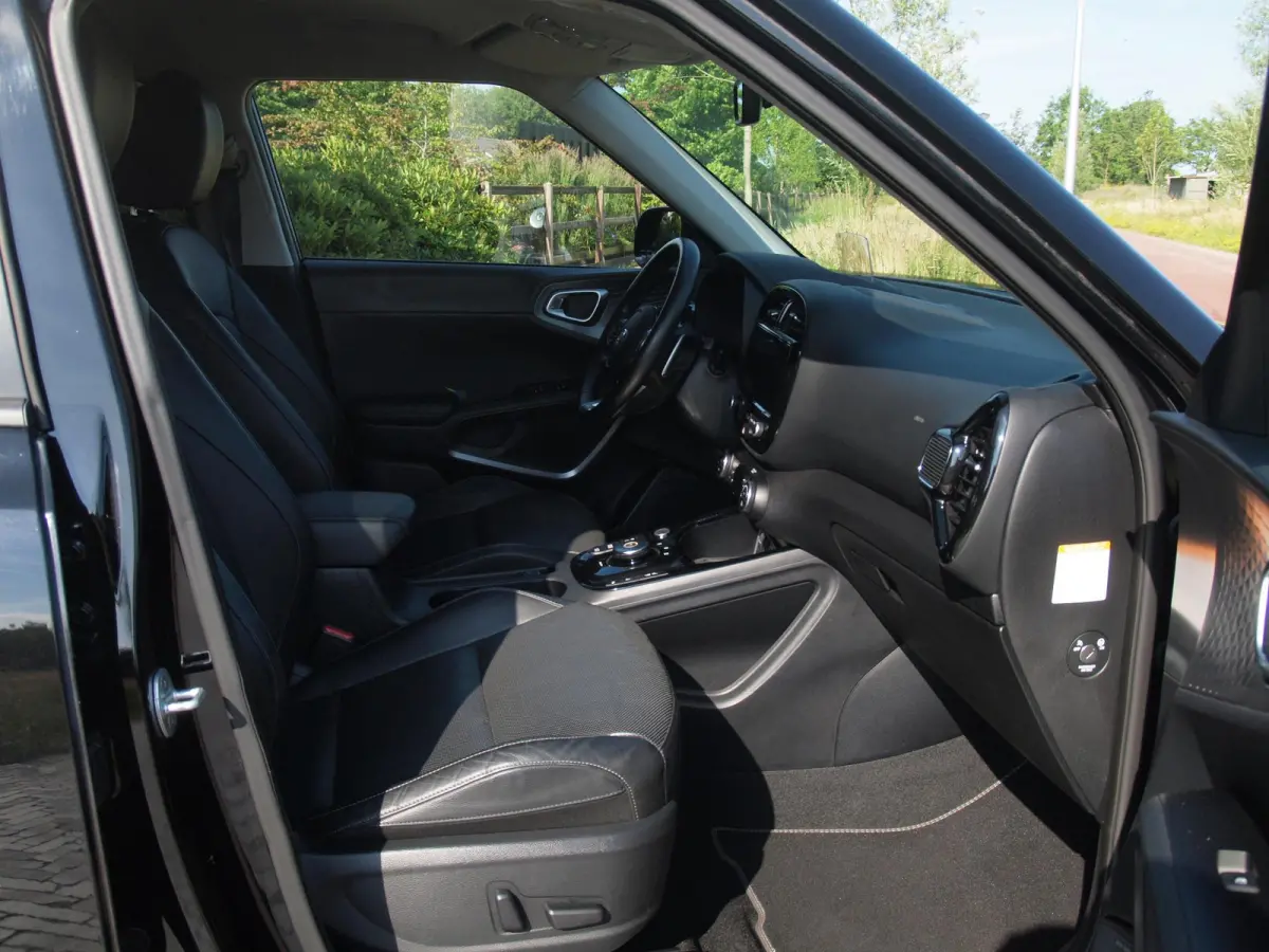 ExecutiveLine 64 kWh | Camera | Trekhaak | Harman Kardon | Head-Up Display | Apple Carplay |