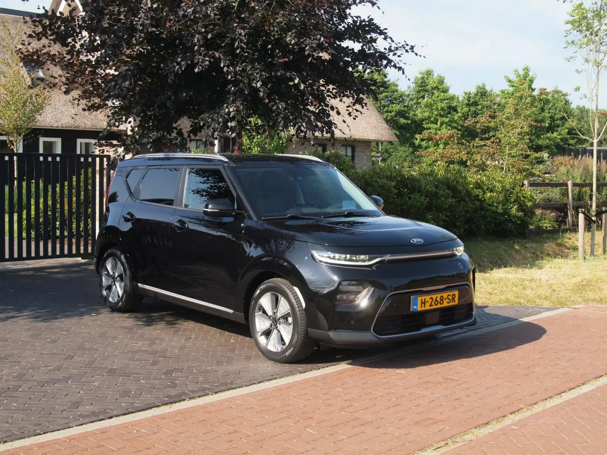 ExecutiveLine 64 kWh | Camera | Trekhaak | Harman Kardon | Head-Up Display | Apple Carplay |