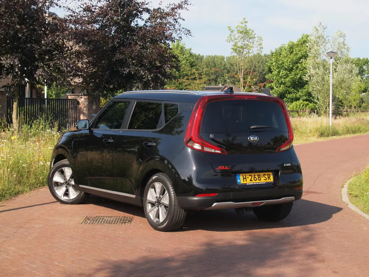 ExecutiveLine 64 kWh | Camera | Trekhaak | Harman Kardon | Head-Up Display | Apple Carplay |