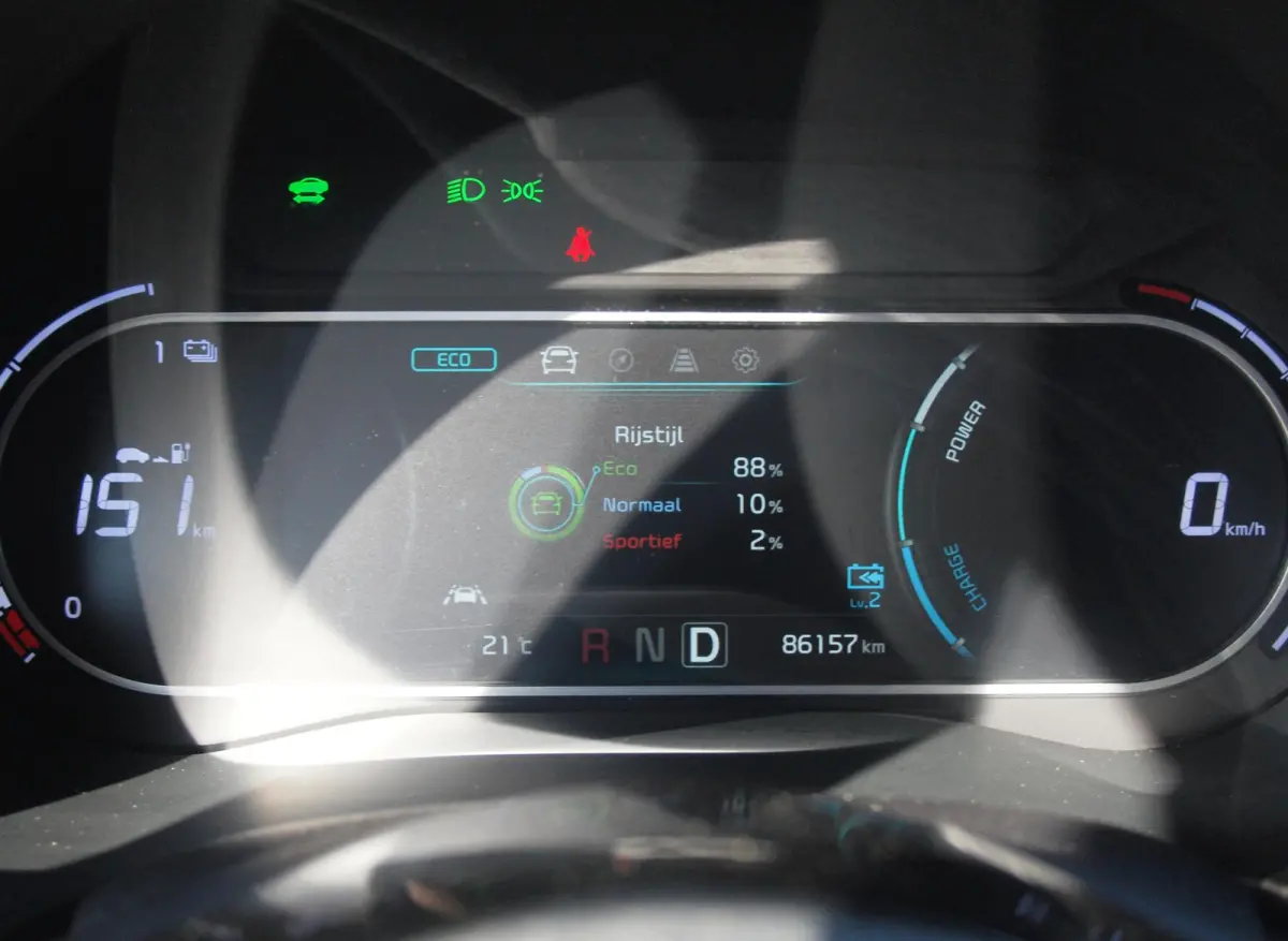 ExecutiveLine 64 kWh | Camera | Trekhaak | Harman Kardon | Head-Up Display | Apple Carplay |