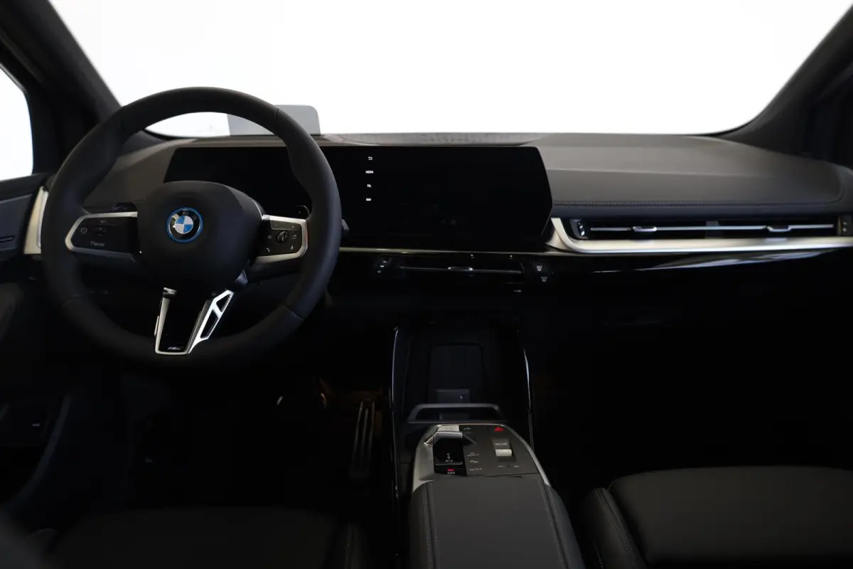 225e xDrive | M Sportpakket | Comfort Access | Harman/Kardon | Panoramadak | Head-Up Display