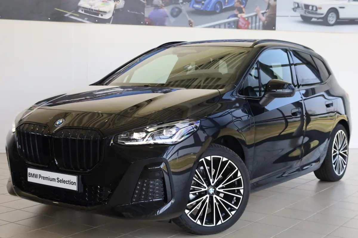 225e xDrive | M Sportpakket | Comfort Access | Harman/Kardon | Panoramadak | Head-Up Display
