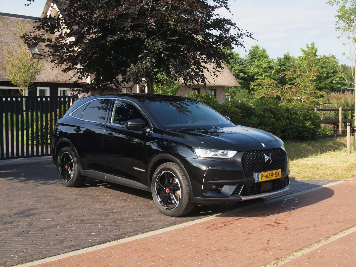 E-Tense Performance Line | Camera | Apple Carplay | Cruise Control | Navi | DAB |