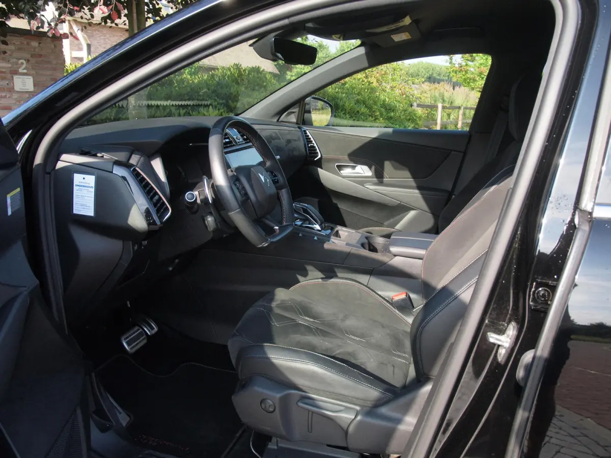 E-Tense Performance Line | Camera | Apple Carplay | Cruise Control | Navi | DAB |