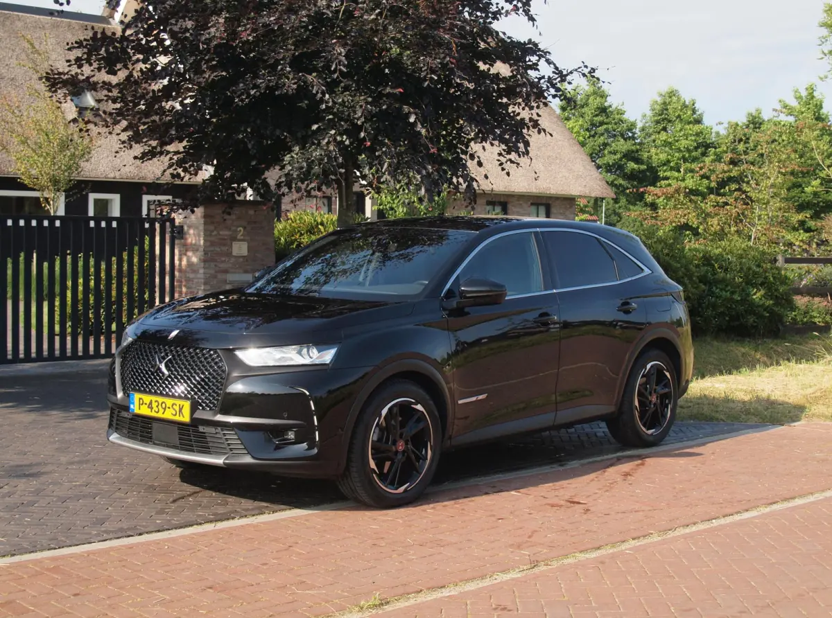 E-Tense Performance Line | Camera | Apple Carplay | Cruise Control | Navi | DAB |