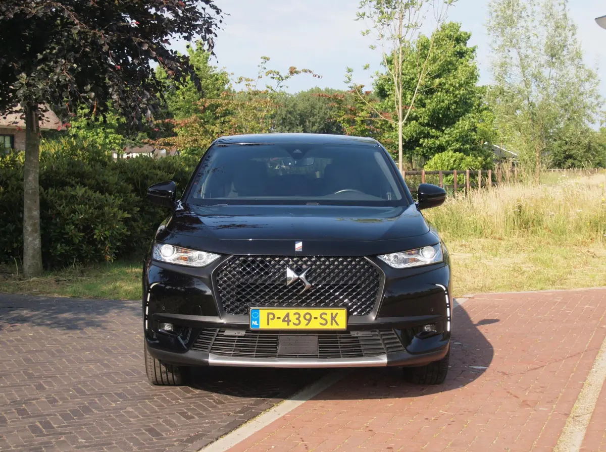E-Tense Performance Line | Camera | Apple Carplay | Cruise Control | Navi | DAB |