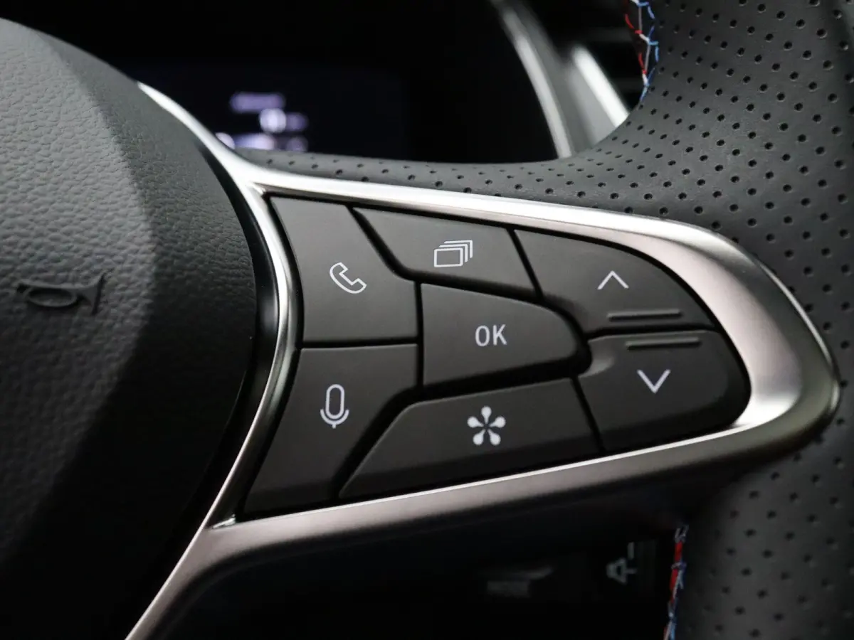E-Tech full hybrid 145pk esprit Alpine Elektrisch glazen schuif-/kanteldak | Harman Kardon