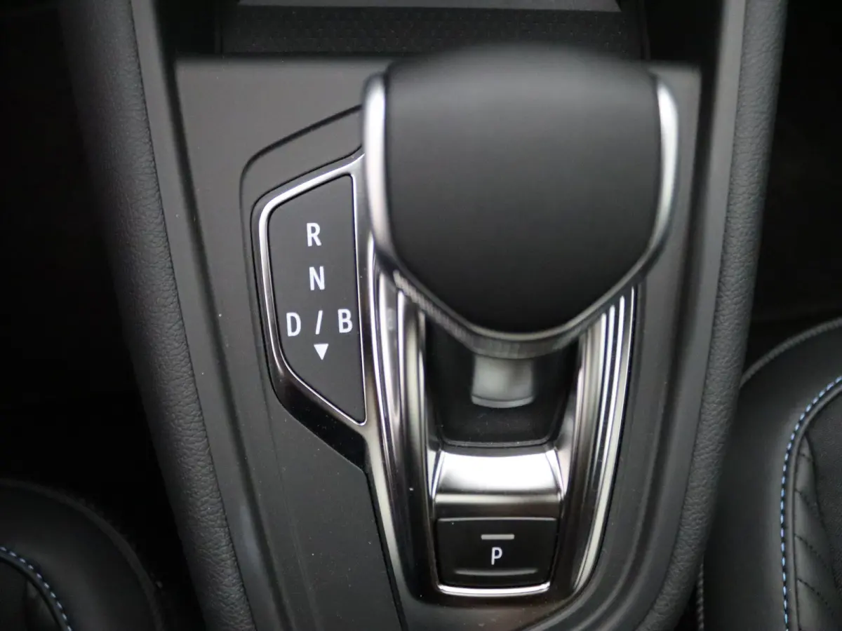 E-Tech full hybrid 145pk esprit Alpine Elektrisch glazen schuif-/kanteldak | Harman Kardon
