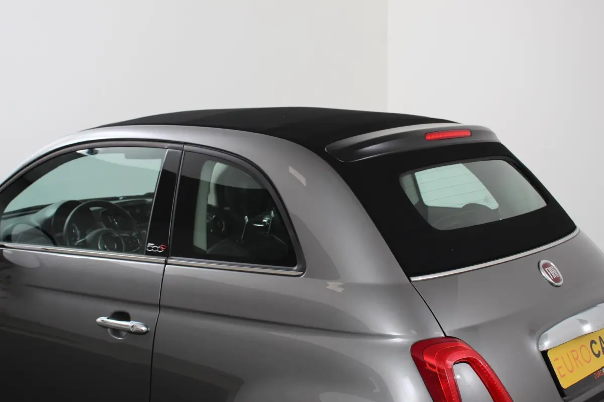1.2 Lounge Navigatie Lederen interieur Climate control Cruise control Parkeer sensor achter DAB
