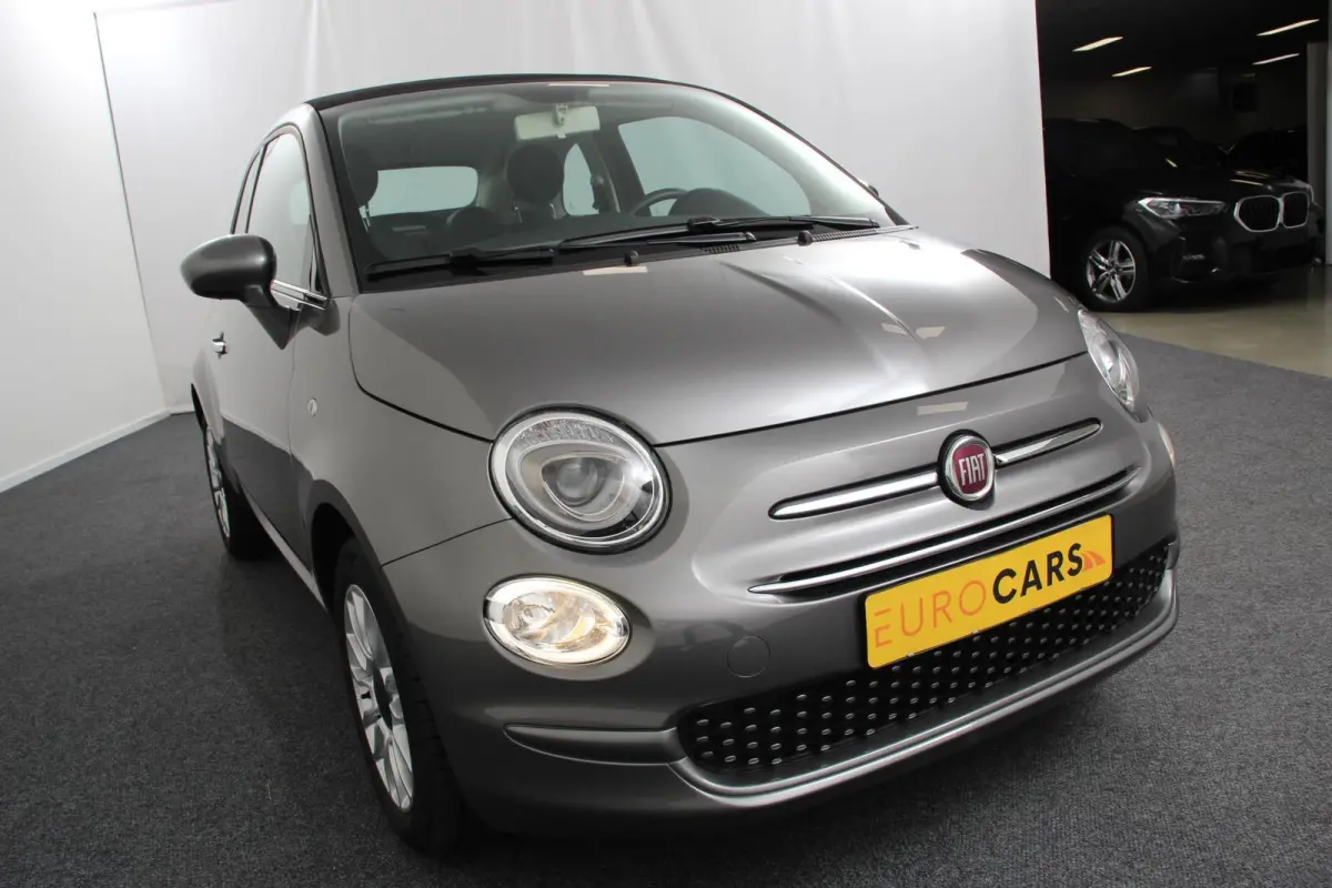 1.2 Lounge Navigatie Lederen interieur Climate control Cruise control Parkeer sensor achter DAB