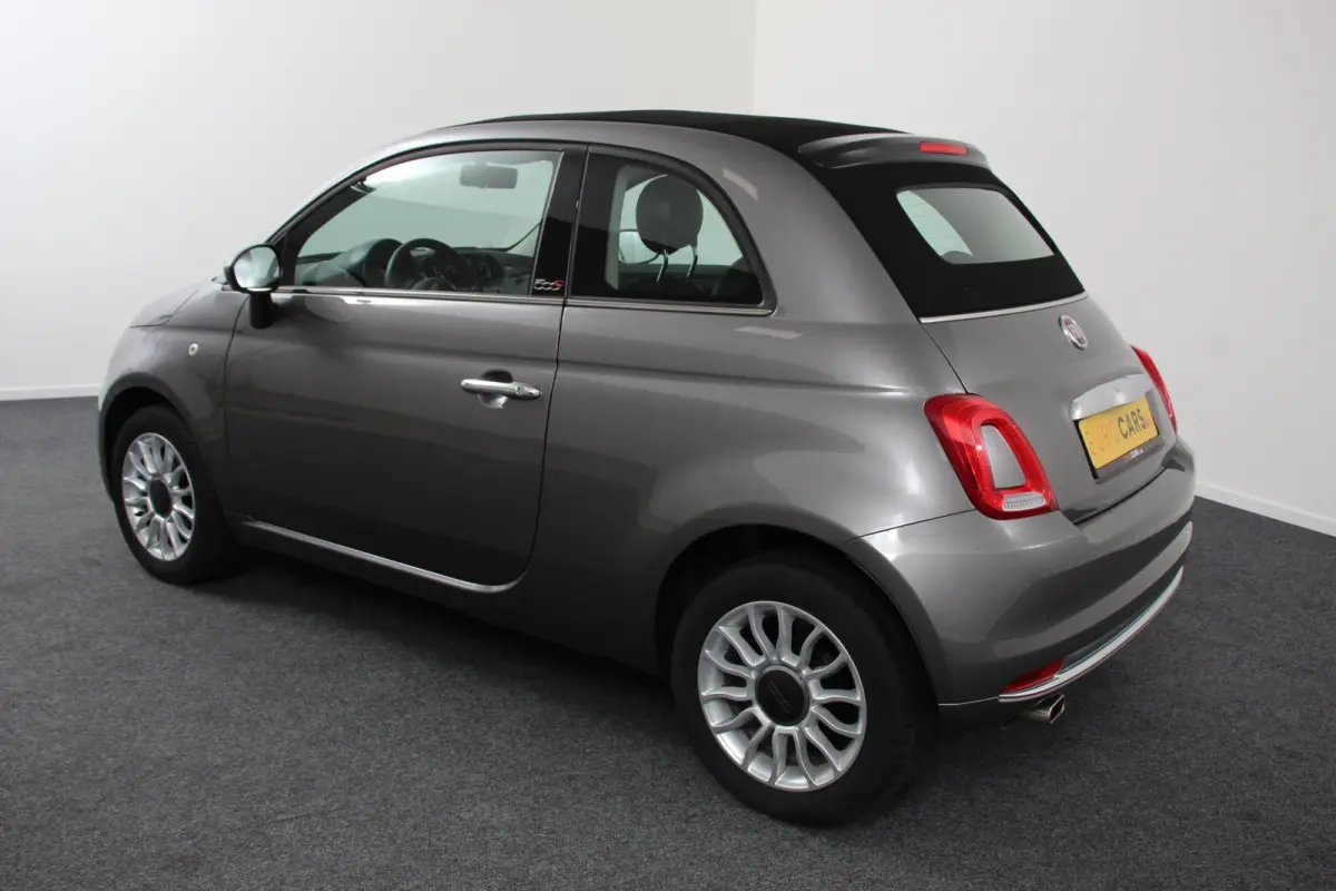 1.2 Lounge Navigatie Lederen interieur Climate control Cruise control Parkeer sensor achter DAB