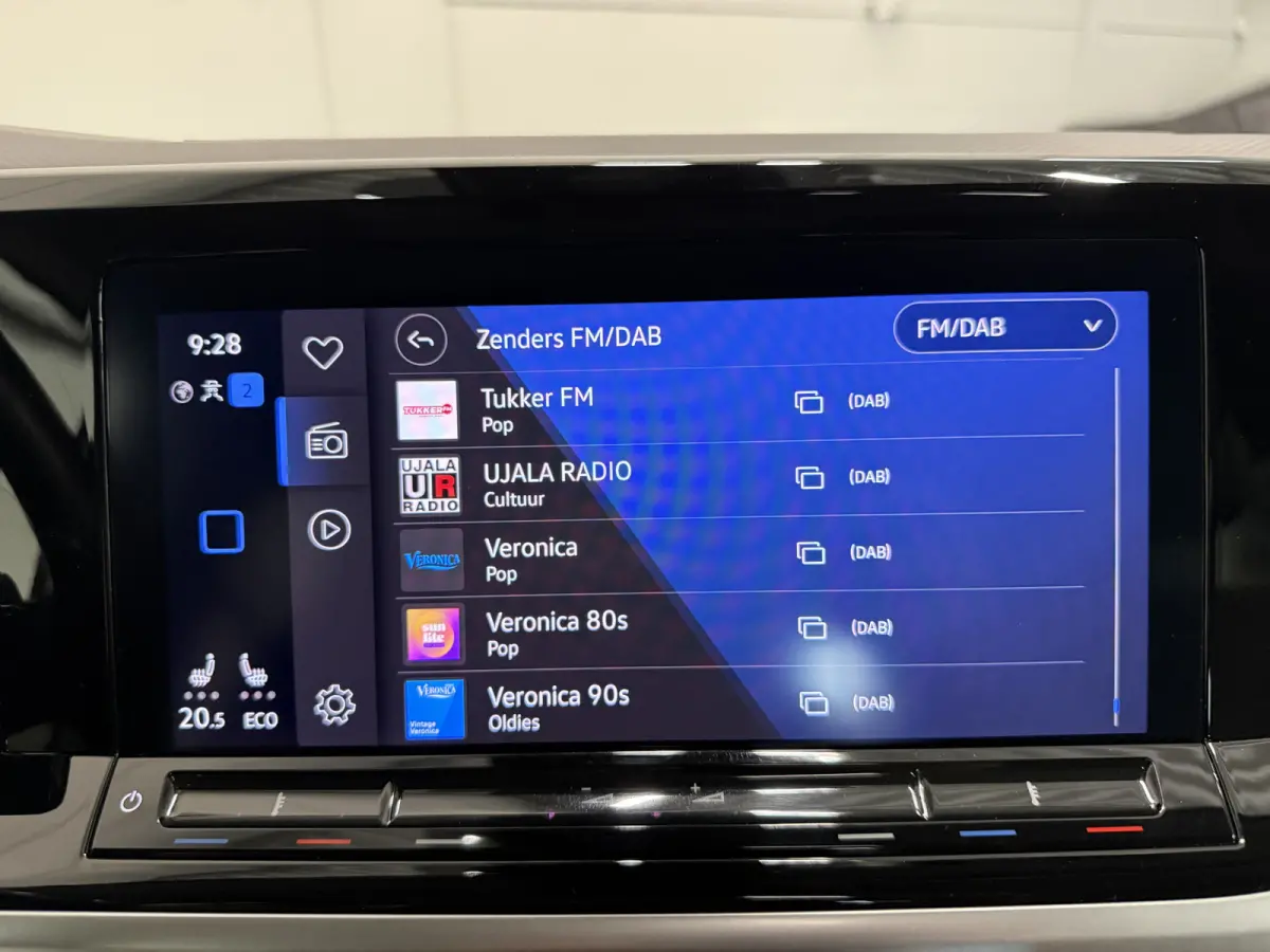 1.4 eHybrid L2 EDITION PANO/BODYKIT/TREKHAAK/SOH 90%/18"BLACK/IQ-LIGHT/STANDKACHEL/CAMERA/SFEER/KEYLESS/PDC+ASSIST/VOLLEDIG VW DEALER HISTORIE