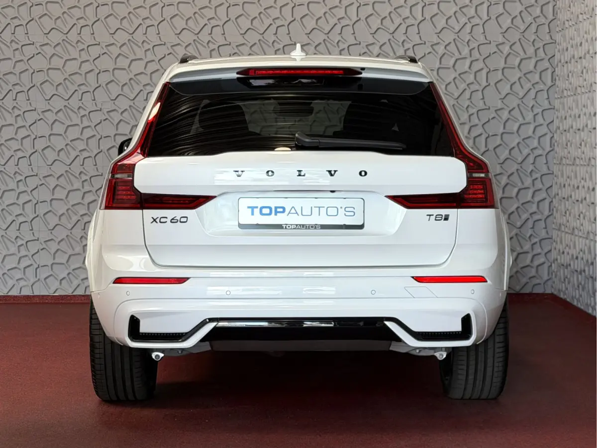 2.0 T8 456PK AWD ULTRA BLACK EDITION STOEL/STUUR.VER. 22''LMV PANO HEADUP HARMAN KARDON