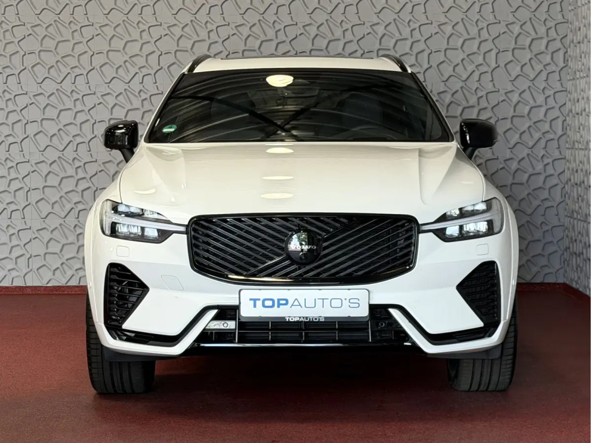 2.0 T8 456PK AWD ULTRA BLACK EDITION STOEL/STUUR.VER. 22''LMV PANO HEADUP HARMAN KARDON